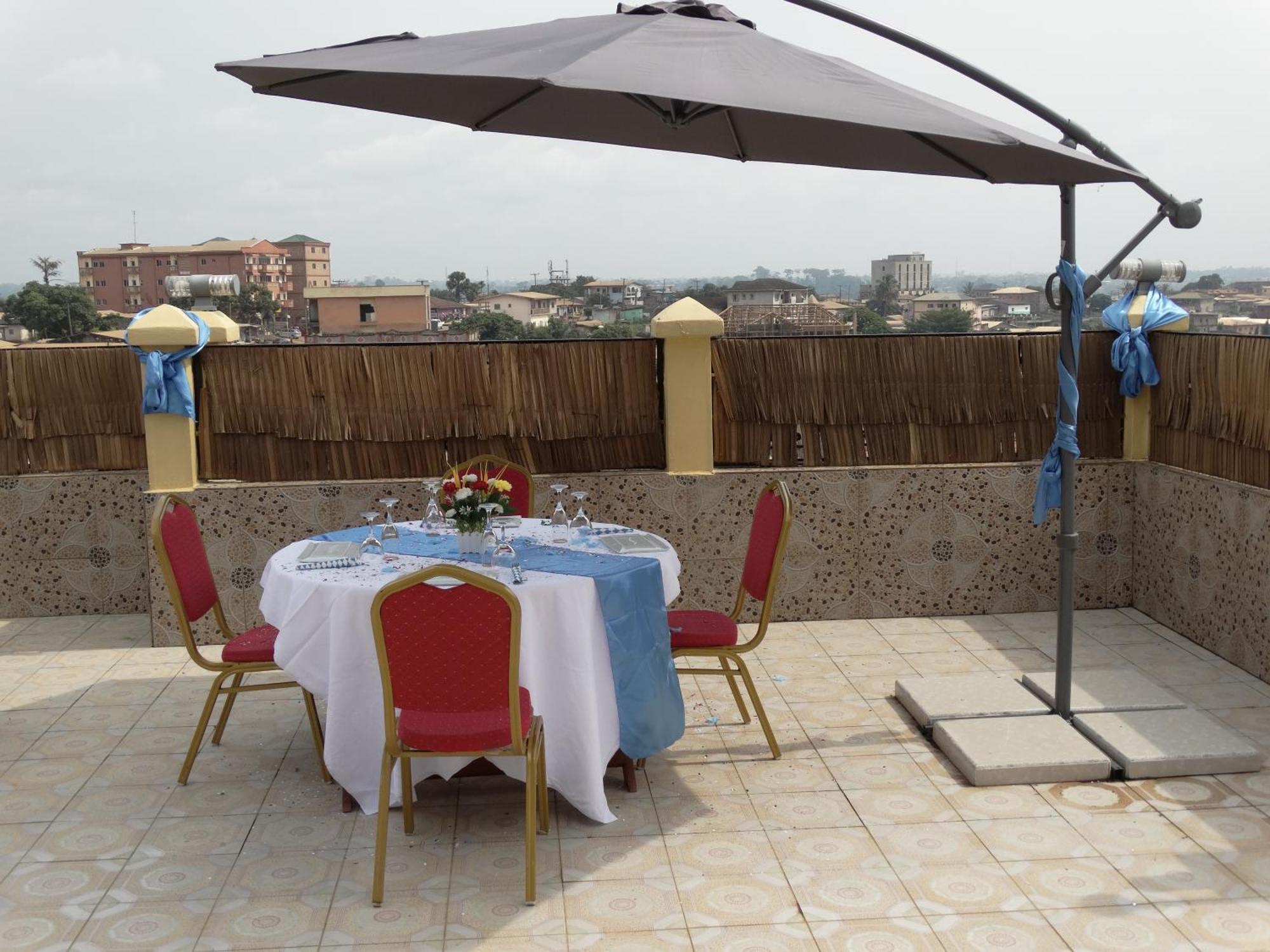Safyad Hotel Yaoundé Eksteriør billede