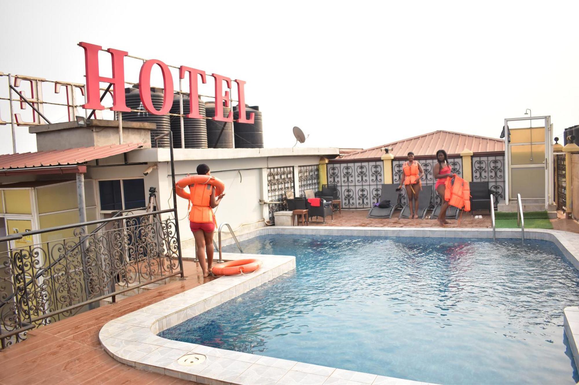 Safyad Hotel Yaoundé Eksteriør billede