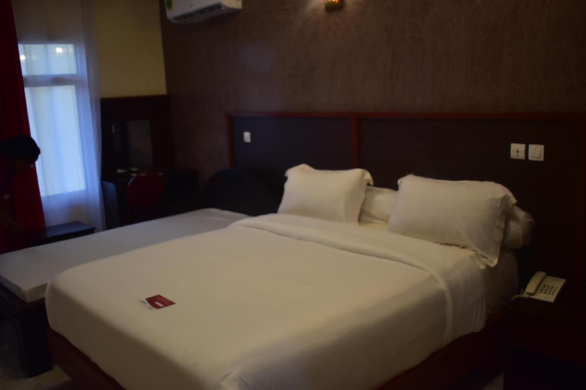 Safyad Hotel Yaoundé Eksteriør billede