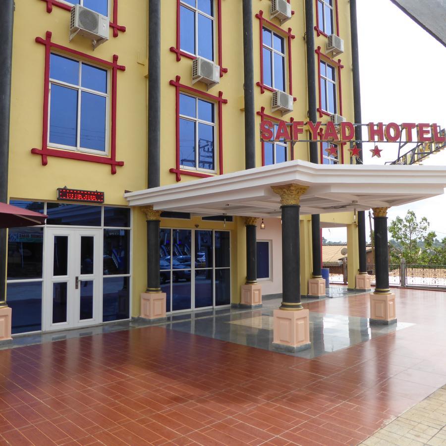Safyad Hotel Yaoundé Eksteriør billede